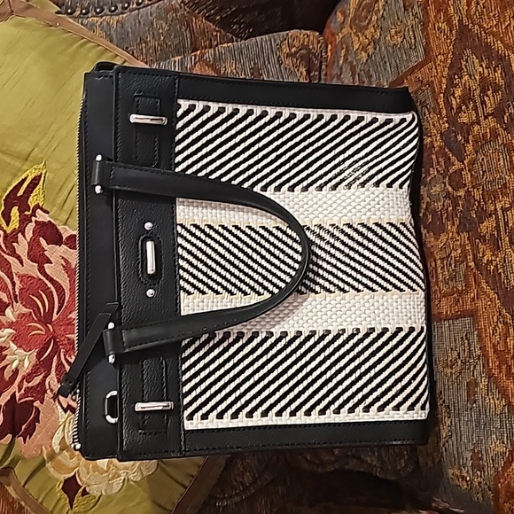 Calvin Klein Raffia Roxy Tote, Hand Bag - Picture 2 of 11